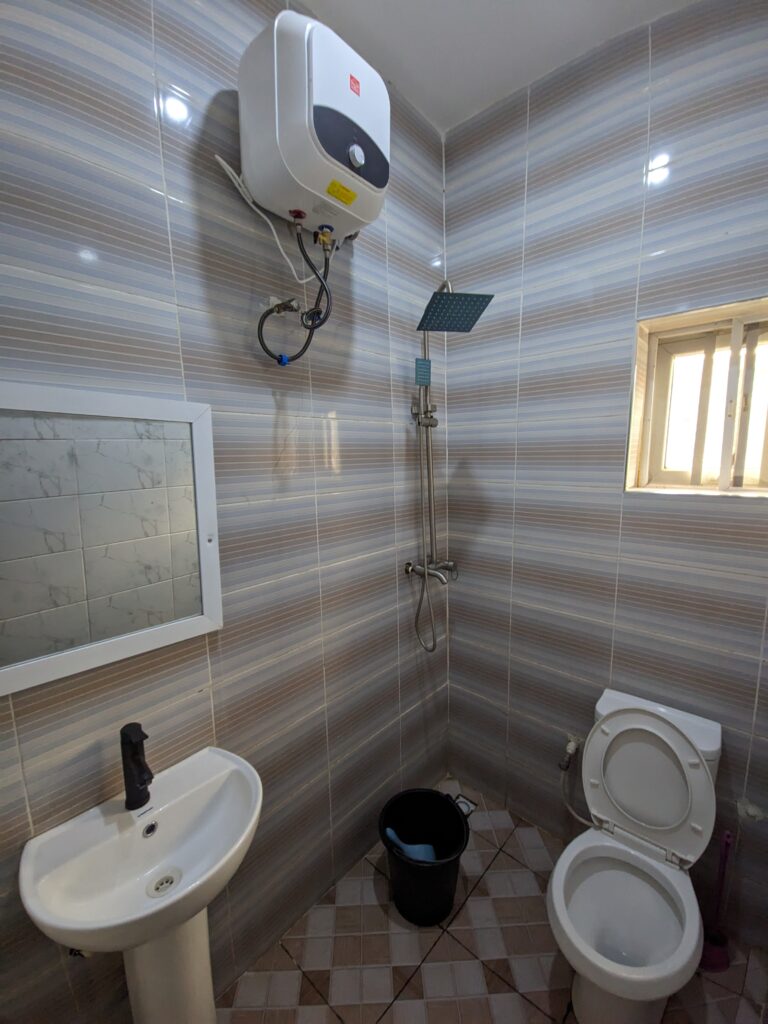 moderate room (2)